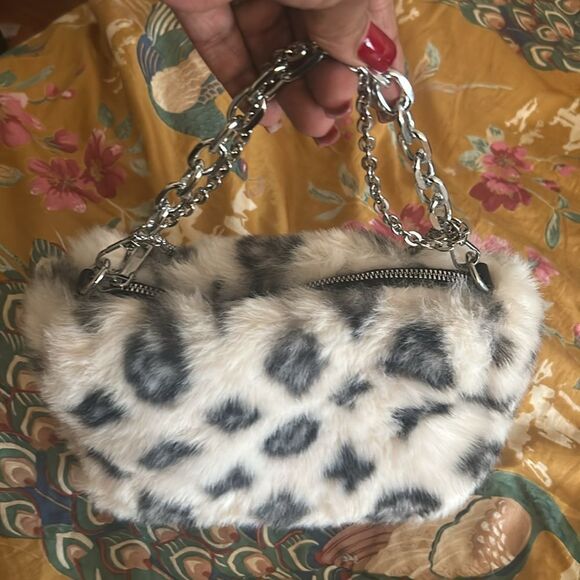 Cute Furry Bag - Picture 1 of 7